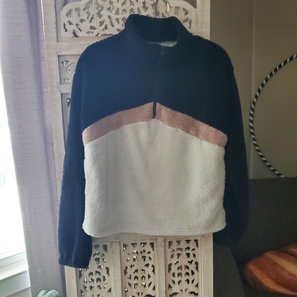 Colsie Teddy Pullover - image 4